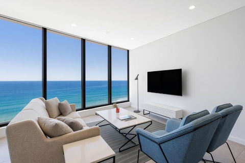 Meriton Suites Surfers Paradise - Melbourne Tourism 2