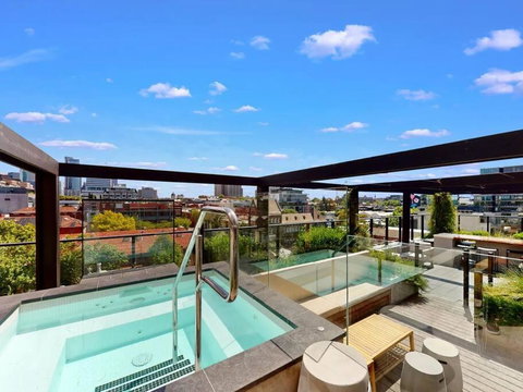 Modern, Luxury Oasis - Melbourne Tourism 3
