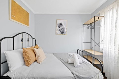 Modern Private Double Room - Central Spot At Liverpool - Shared Bathroom - Melbourne Tourism 2