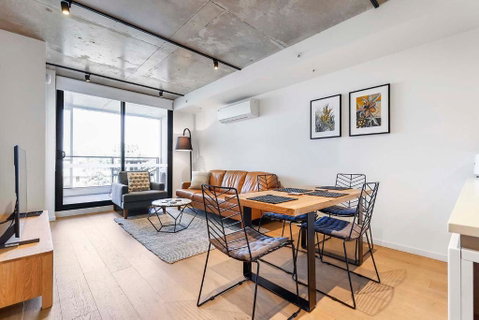 Modern Urban Retreat In Brunswick - Melbourne Tourism 3