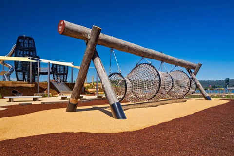 NEW Sailors Cove Pet Friendly - Melbourne Tourism 3