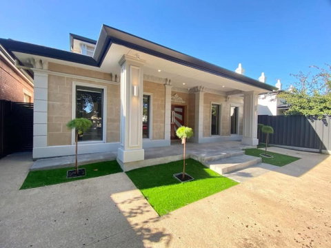 New Spacious Luxury 5 Bedroom Mansion In Unley - Melbourne Tourism 2