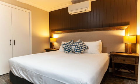 Nightcap At Archer Hotel - Melbourne Tourism 1