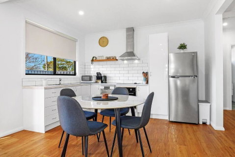 Nth Central 3BR - Split Systems Throughout & Wifi - Melbourne Tourism 2