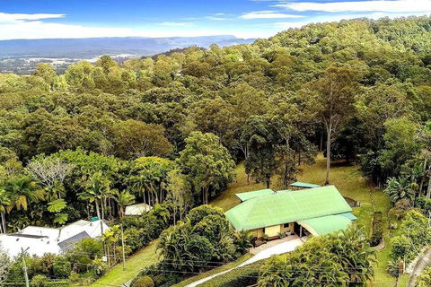 Noosa Hinterland Acreage Close To The Beach - Melbourne Tourism 0