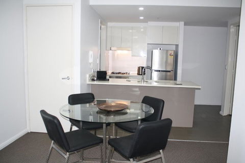North Sydney Wyndel Apartments-MIL1005 - Melbourne Tourism 2