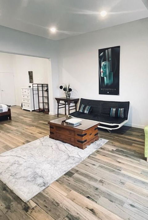 Northcote Spacious Studio - Melbourne Tourism 2