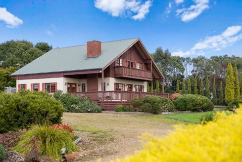 Northway Downs Estate Vineyard - Melbourne Tourism 1