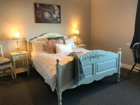 Number 10 -Queen Room With B/fast - Melbourne Tourism 2