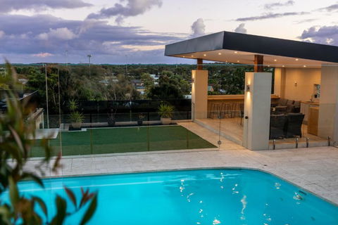 OASIS ON SUNSET - Tranquility Close To The Ocean - Melbourne Tourism 1