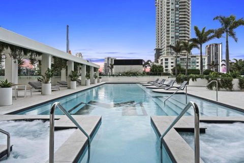 OCEAN Views In Beachside 2-Bedroom Unit - Q Stay - Melbourne Tourism 3