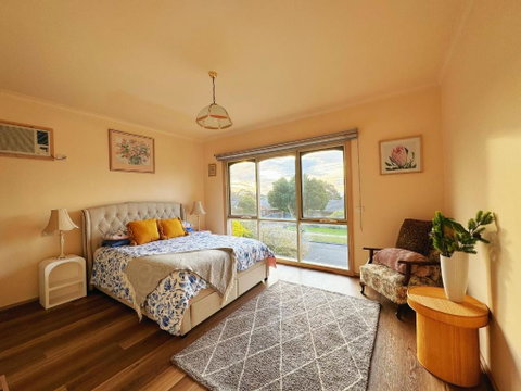 Oceanview 4B2B Two-story House With Big Balcony! - Melbourne Tourism 1