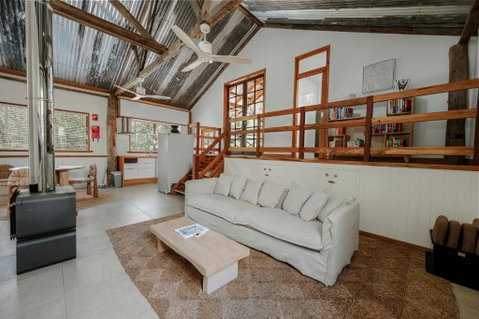 Orchard Cottage - Quiet Farm Escape - Melbourne Tourism 0