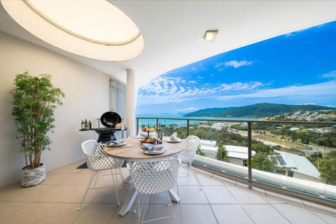 Pacific Blue - Premiere - Melbourne Tourism 2