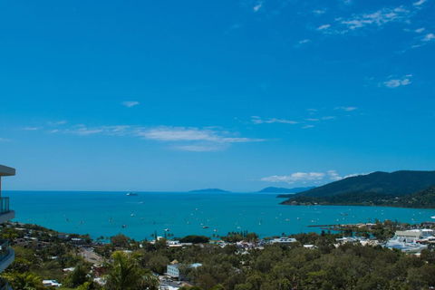 Pacific Blue Whitsunday - Studio - Melbourne Tourism 2