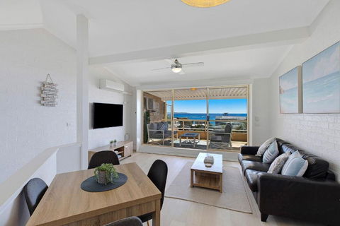 Pacific Breeze 11 - Melbourne Tourism 2