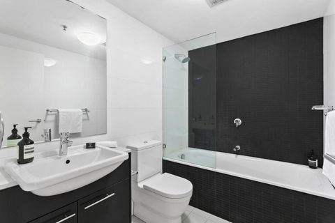 OXLST - St Leonards Sophistication Everything At Doorstep - Melbourne Tourism 2