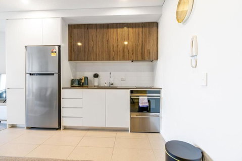 Parliamentary Triangle 1BR Apartment - Melbourne Tourism 2