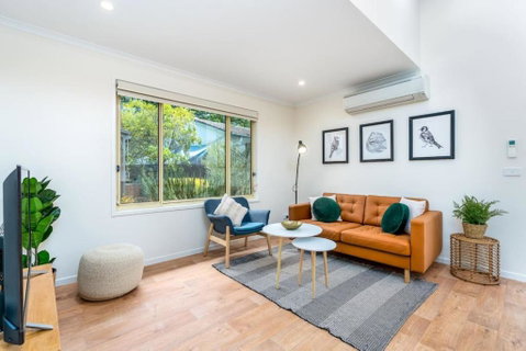 Peaceful 1BR Courtyard Unit In Quiet Dickson - Melbourne Tourism 0