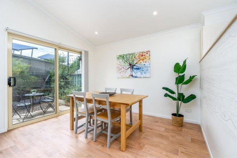 Peaceful 1BR Courtyard Unit In Quiet Dickson - Melbourne Tourism 1