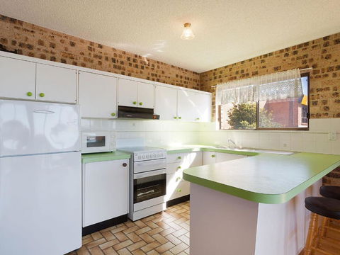 Pacific Pines Unit 4 - Melbourne Tourism 2