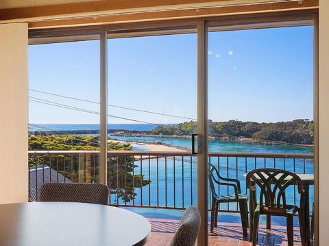 Pacific Pines Unit 4 - Melbourne Tourism 3