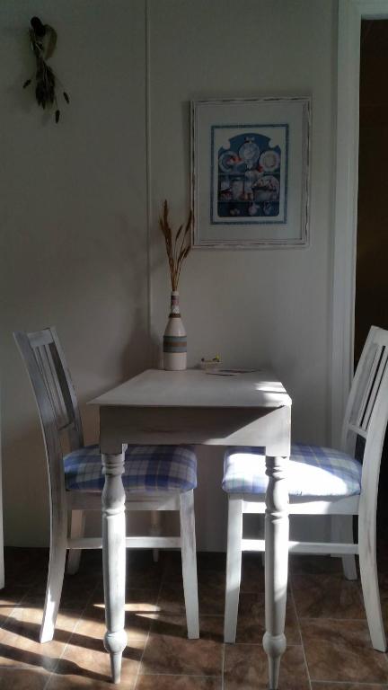 Padthaway Caravan Park - Melbourne Tourism 3