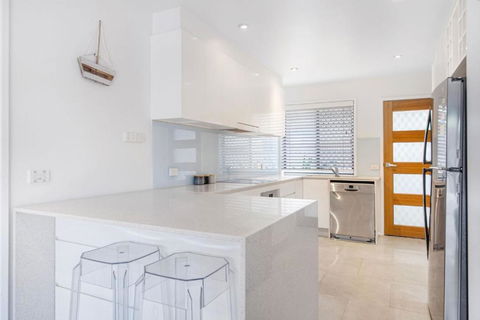 Palm Beach Haven - CoastHM - Melbourne Tourism 3