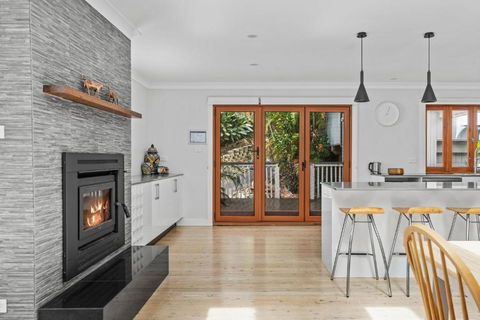 Palm Paradise Near The Beach - Melbourne Tourism 3