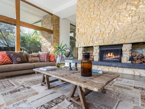 Palms Portsea Pool And Court - Melbourne Tourism 3