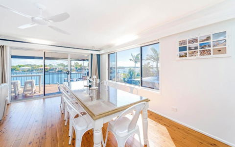 Pandanus - LJHooker Yamba - Melbourne Tourism 2