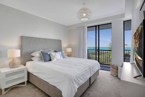Panoramic Ocean View 2 Bed 2 Bath - Melbourne Tourism 1
