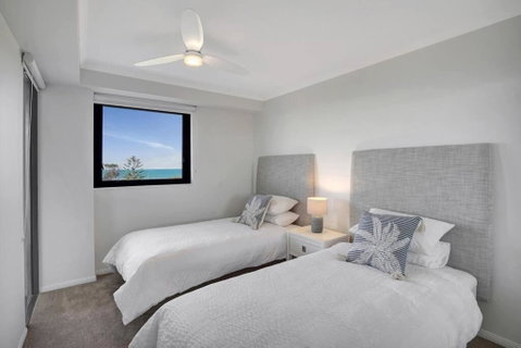 Panoramic Ocean View 2 Bed 2 Bath - Melbourne Tourism 2