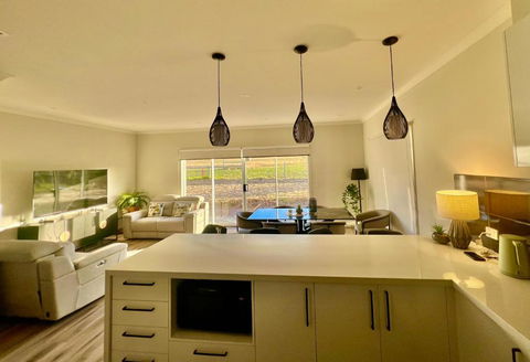 Paradise In San Remo- Philip Island - Melbourne Tourism 0