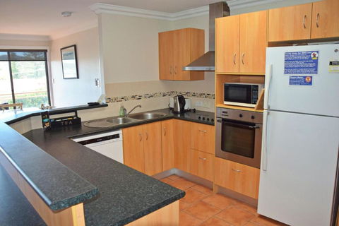 Paragon Apartment 7 - Bring Your Own Linen. - Melbourne Tourism 1