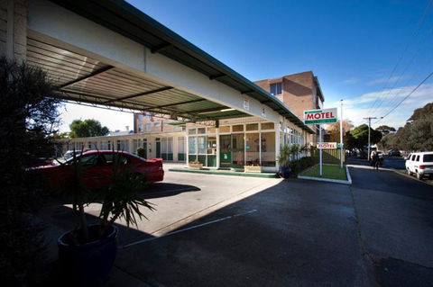 Parkville Motel - Melbourne Tourism 0