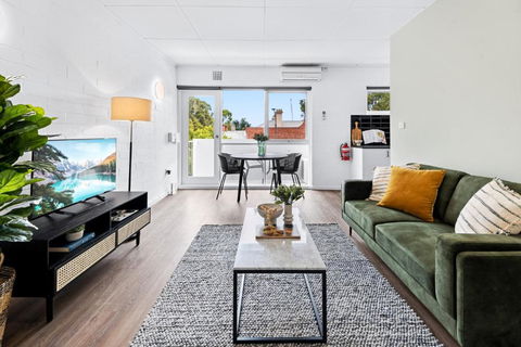 Peaceful 1-Bed Apartment Near The City Centre - Melbourne Tourism 0