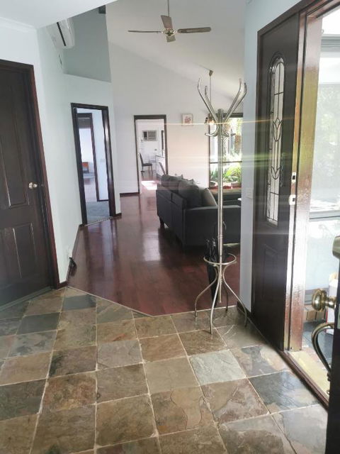 Peaceful House In Mill Park Melbourne - Melbourne Tourism 1