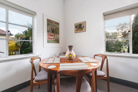 Parkside Hideaway - Beautiful Art Deco Near Zoo - Melbourne Tourism 1