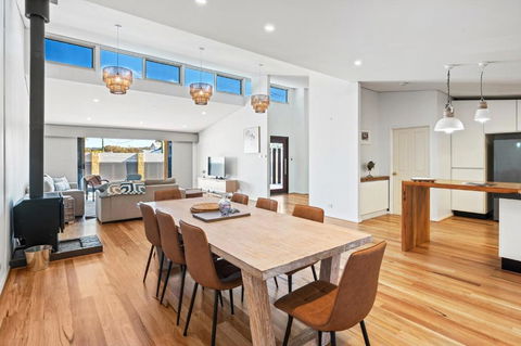 Peaceful Peron - Melbourne Tourism 1