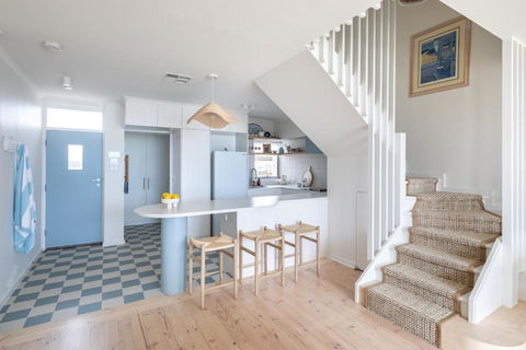 Pearl, Designer Beachfront Retreat, Semaphore Park - Melbourne Tourism 1