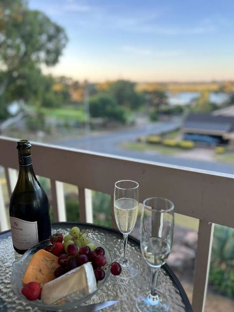 Pelican Retreat - Corporate / Tradie / Family - Melbourne Tourism 3