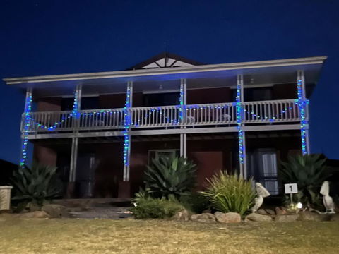 Pelican Retreat - Corporate / Tradie / Family - Melbourne Tourism 0