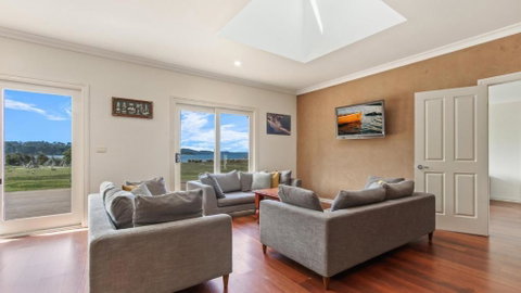 Peninsula At Metung - Access By Boat Only - Melbourne Tourism 3