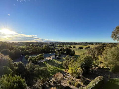 Peninsula View House By Ready Set Stay - BYO LINEN & TOWELS - Melbourne Tourism 0