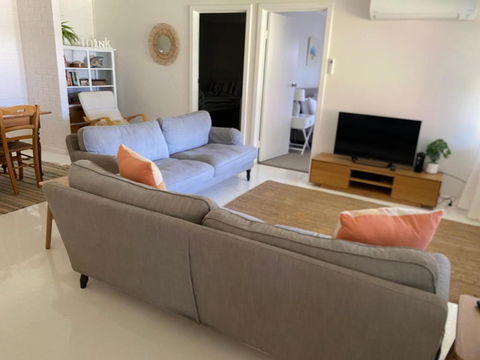 Peaceful Seaside Cottage - Melbourne Tourism 3