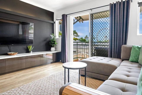 Porta Bella - Euro Elegance Meets Modern Flair - Melbourne Tourism 0