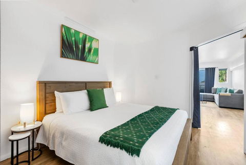 Porta Bella - Euro Elegance Meets Modern Flair - Melbourne Tourism 1