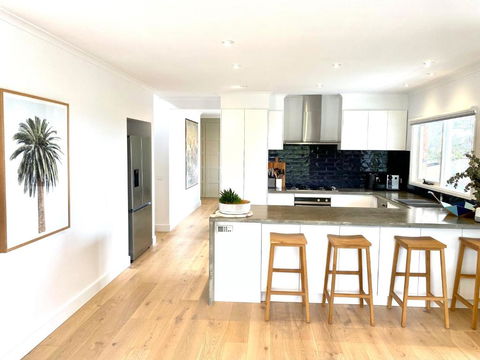 Pool & Pet Friendly - Mornington Peninsula Beach House - Melbourne Tourism 2