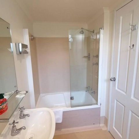 Perfect 1-Bedroom Studio On Gouger With Wi-Fi - Melbourne Tourism 1